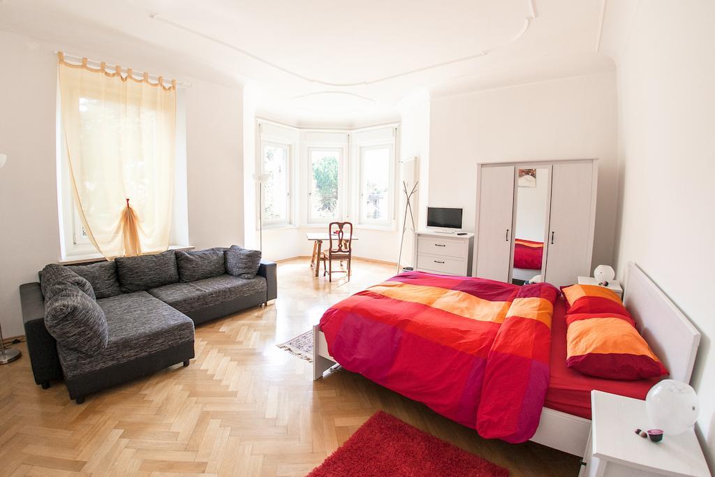 Villa Anita Rooms Bozen Chambre photo